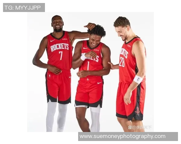 火箭与鹈鹕激战正酣NBA无插件直播精彩瞬间尽在眼前